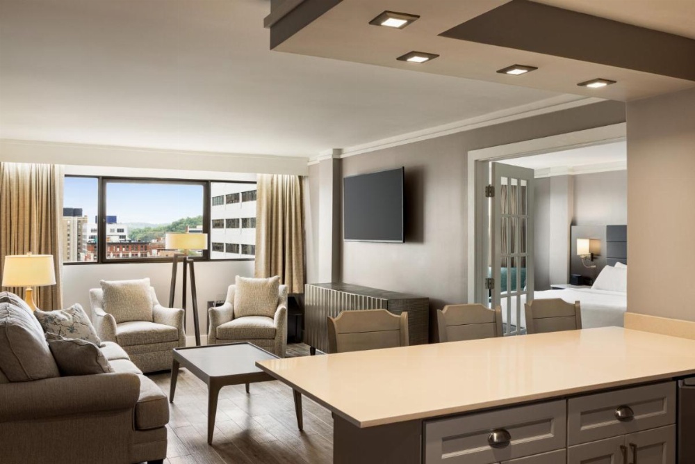 Crowne Plaza Knoxville Downtown University Image 38